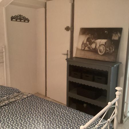 Bed and Breakfast Le Lavoir Шатору Экстерьер фото