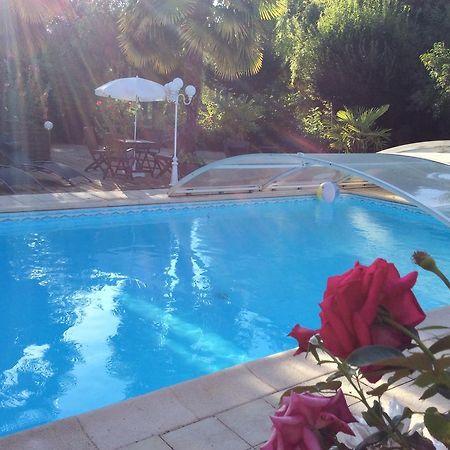 Bed and Breakfast Le Lavoir Шатору Экстерьер фото