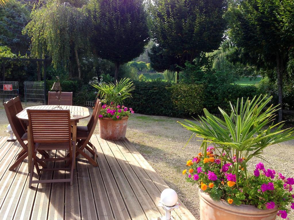 Bed and Breakfast Le Lavoir Шатору Экстерьер фото
