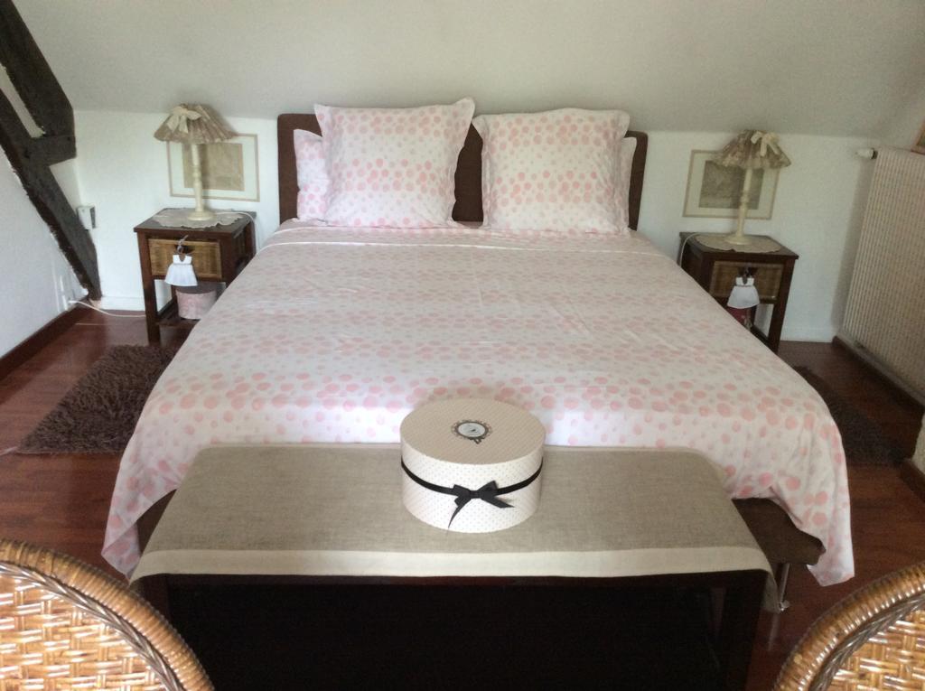 Bed and Breakfast Le Lavoir Шатору Экстерьер фото